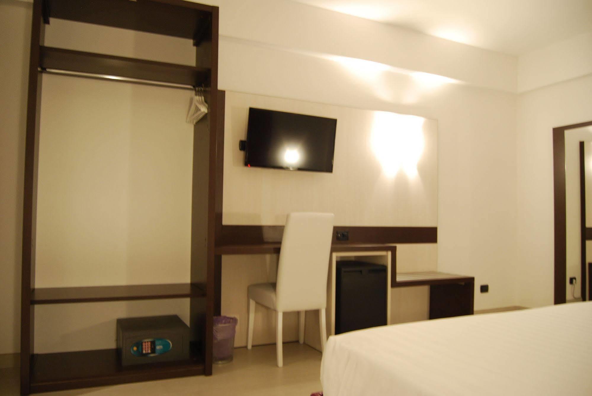 Maestrale Resort Hotel - Grosseto Zewnętrze zdjęcie